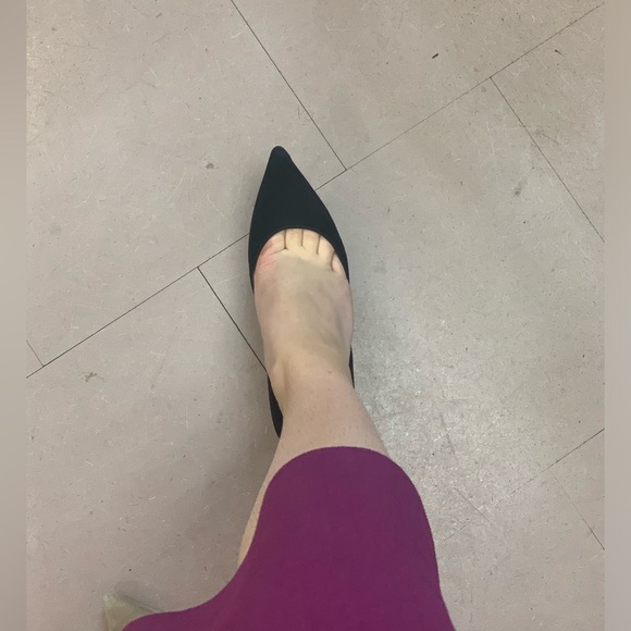 Suede Stuart Weitzman Pump - Picture 6 of 7